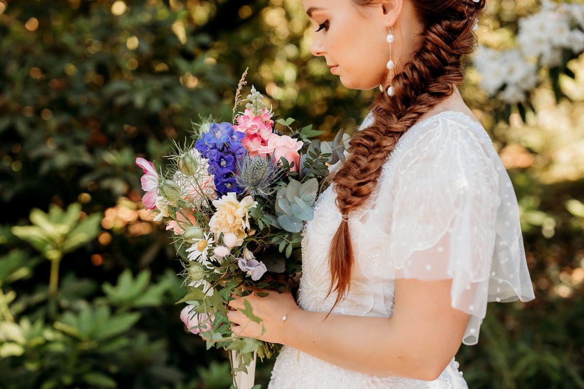 elegant bride